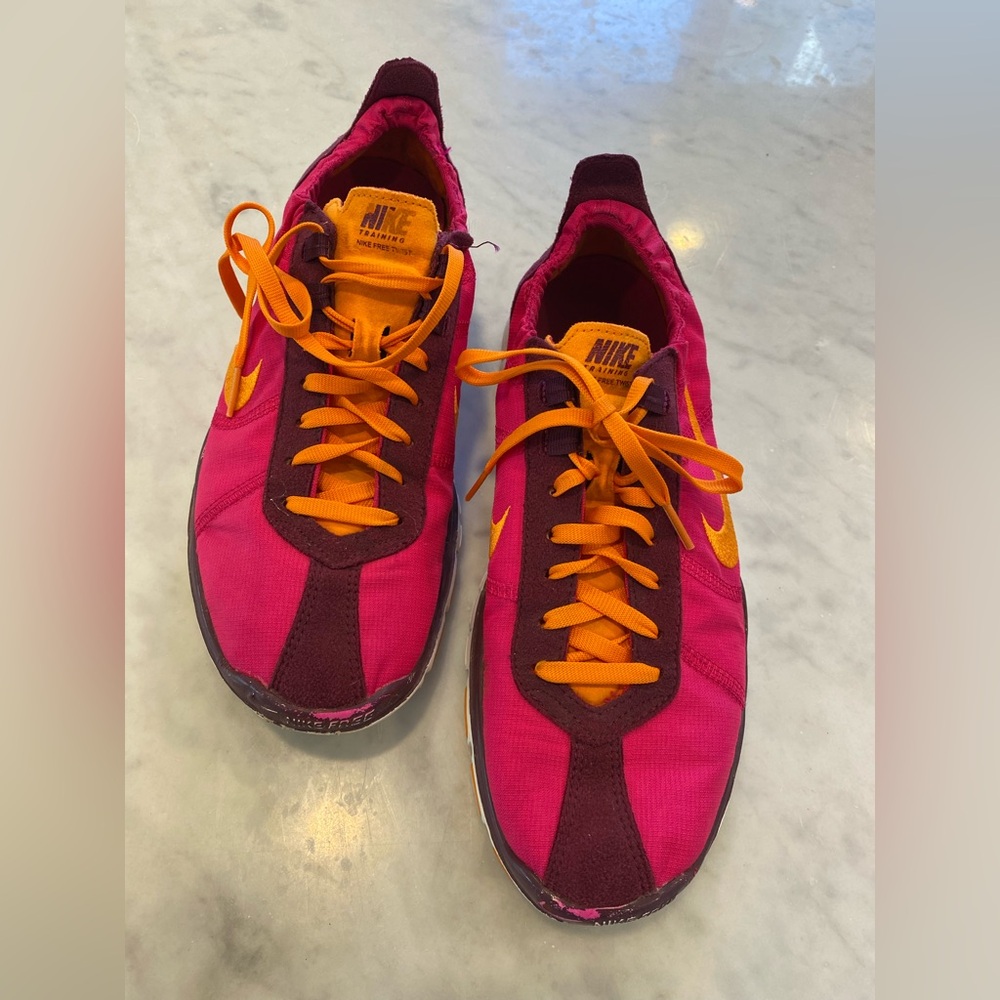 Nike Training Free Twist Pink and Orange Women's Athletic Trainers; size 9.5